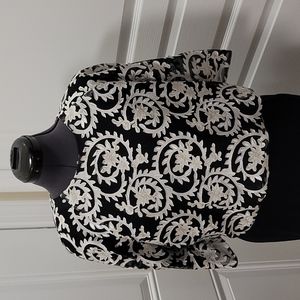 C&M collection womens size 46 black and white top